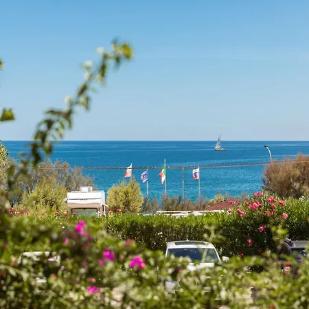 Camping Atlantide Parque de vacaciones Monopoli