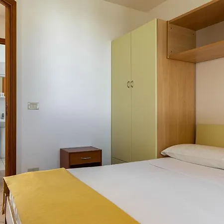 阿特兰提德露营酒店 3*