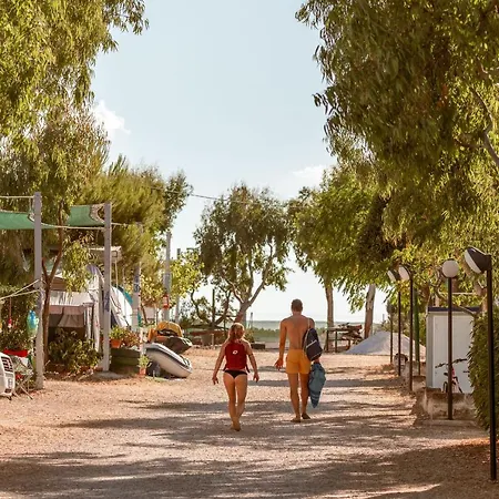 阿特兰提德露营酒店 3*