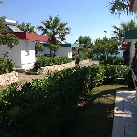 假日公园 阿特兰提德露营酒店 3*