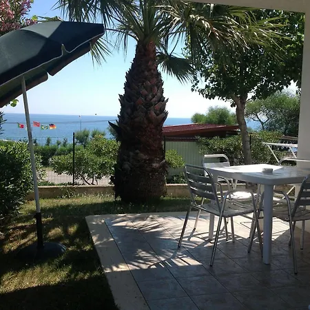 阿特兰提德露营酒店