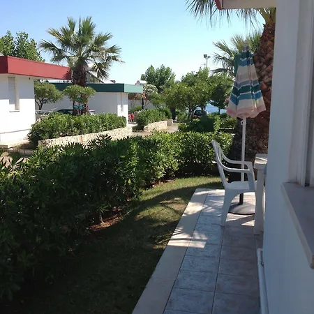 阿特兰提德露营酒店